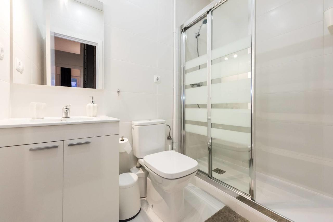 M&F Gran Via 3 Hab Apartment Madrid Exterior foto